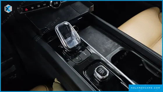 VOLVO XC60 B5 INSCRIPTION