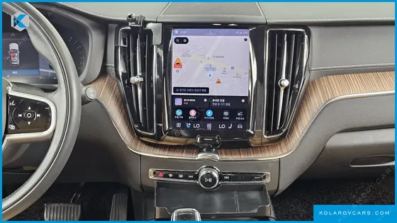 VOLVO XC60 B5 INSCRIPTION