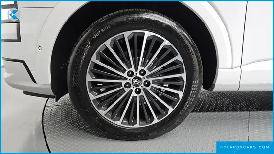 HYUNDAI PALISADE GASOLINE 2.5T 4WD 9-SEATER