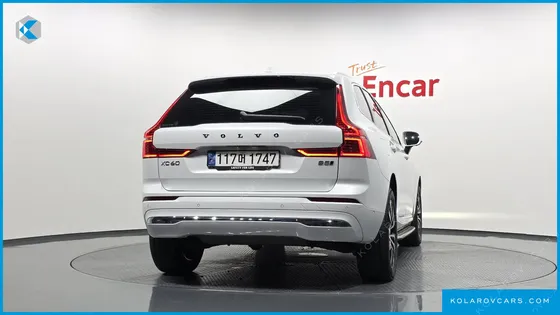 VOLVO XC60 B5 ULTIMATE BRIGHT