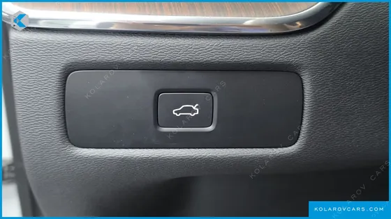 VOLVO XC60 B5 ULTIMATE BRIGHT