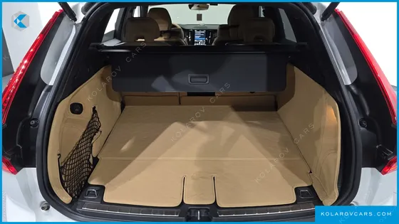 VOLVO XC60 B5 ULTIMATE BRIGHT