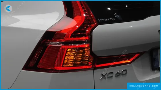VOLVO XC60 B5 ULTIMATE BRIGHT
