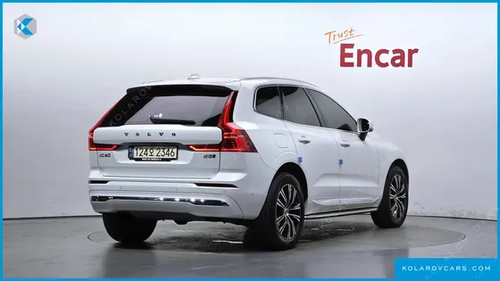 VOLVO XC60 B5 INSCRIPTION