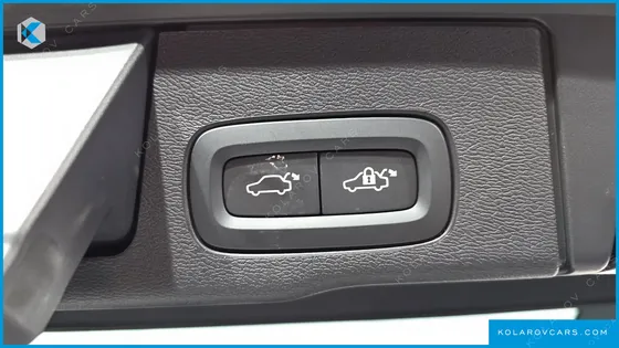 VOLVO XC60 B5 INSCRIPTION