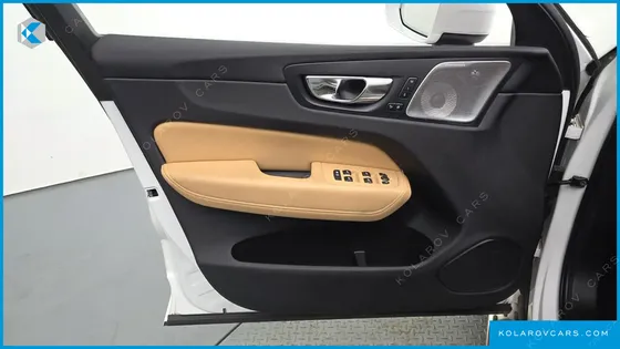 VOLVO XC60 B5 INSCRIPTION