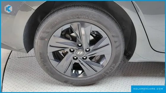 HYUNDAI ELANTRA (AVANTE) 1.6
