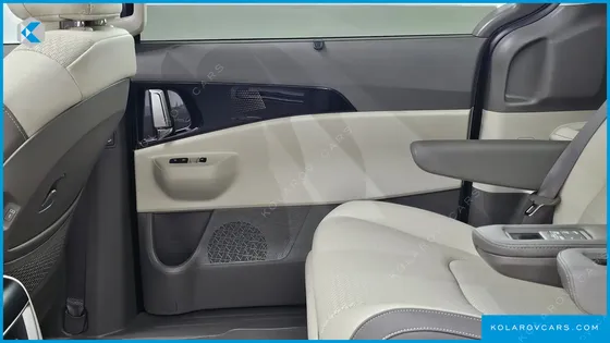KIA CARNIVAL HEV 7SEATER GRAVITY