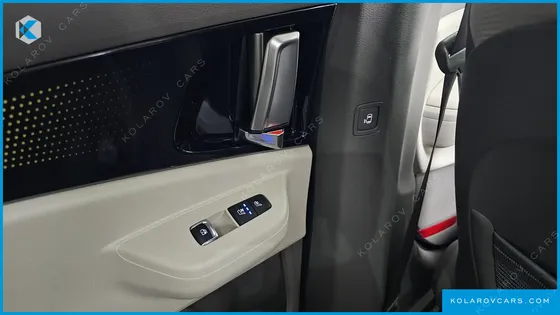 KIA CARNIVAL HEV 7SEATER GRAVITY
