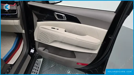 KIA CARNIVAL GASOLINE 9-SEATER HI LIMOUSINE (7-SEATER LIMOUSINE(SPECIAL VEHICLE)