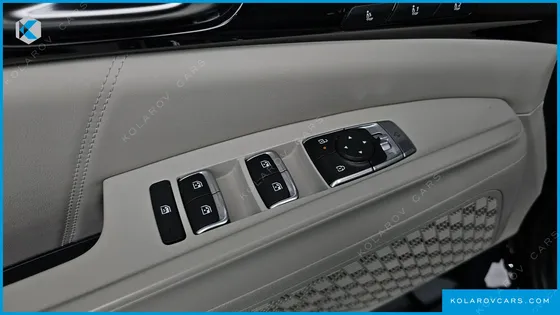 KIA CARNIVAL HEV 9SEATER GRAVITY