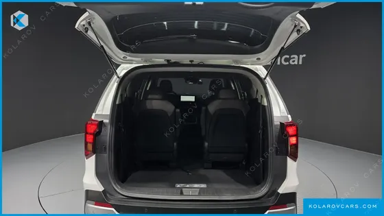 KIA CARNIVAL DIESEL 9-SEATER PRESTIGE