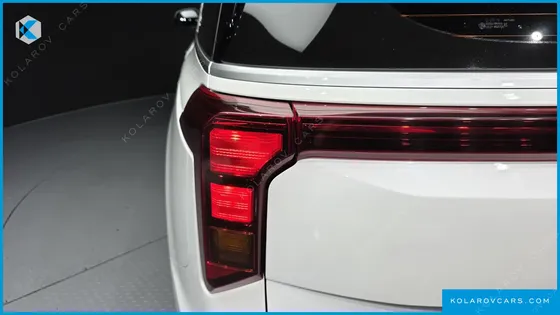 KIA CARNIVAL DIESEL 9-SEATER PRESTIGE