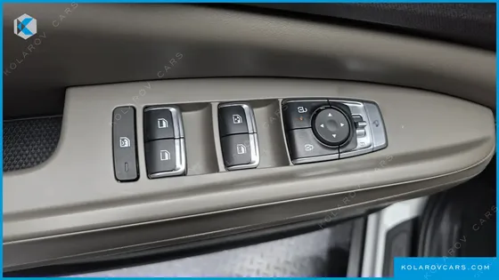 KIA CARNIVAL DIESEL 9-SEATER PRESTIGE