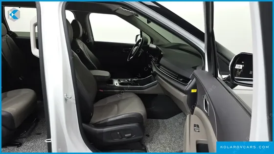 KIA CARNIVAL DIESEL 9-SEATER NOBLESSE