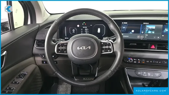 KIA CARNIVAL DIESEL 9-SEATER NOBLESSE