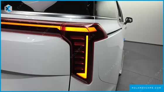 KIA CARNIVAL DIESEL 9-SEATER NOBLESSE