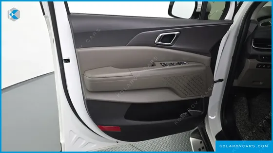 KIA CARNIVAL DIESEL 9-SEATER NOBLESSE