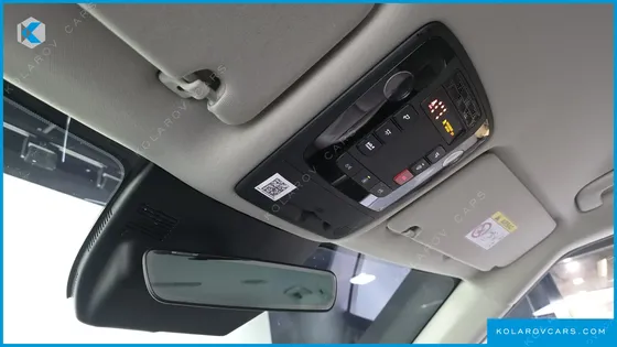 KIA CARNIVAL DIESEL 9-SEATER NOBLESSE