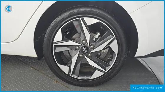 HYUNDAI ELANTRA (AVANTE) 1.6