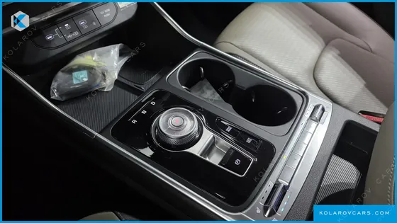 KIA CARNIVAL HEV 9SEATER NOBLESS