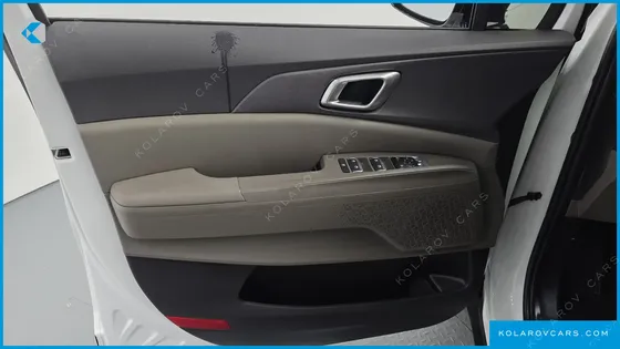 KIA CARNIVAL HEV 9 SEATER PRESTIGE