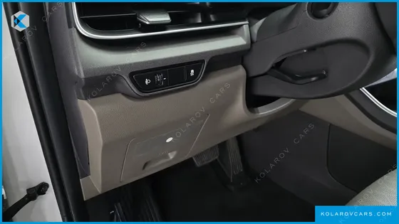 KIA CARNIVAL HEV 9 SEATER PRESTIGE