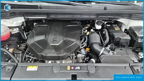 KIA CARNIVAL DIESEL 9-SEATER NOBLESSE