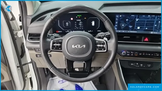 KIA CARNIVAL DIESEL 9-SEATER NOBLESSE