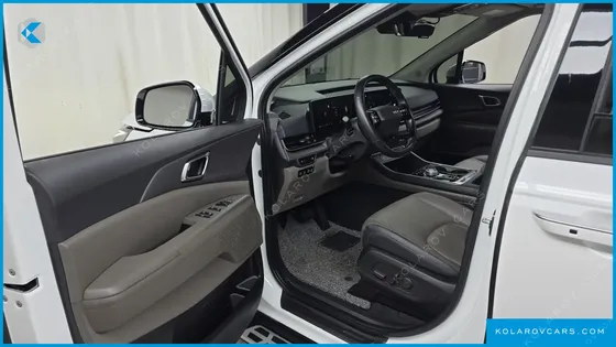 KIA CARNIVAL HEV 9SEATER NOBLESS
