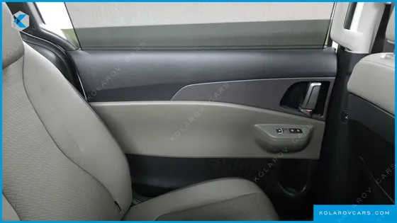 KIA CARNIVAL HEV 9SEATER NOBLESS