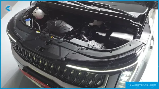 KIA CARNIVAL DIESEL 9-SEATER NOBLESSE