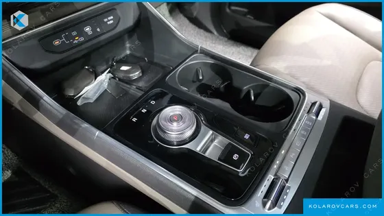 KIA CARNIVAL DIESEL 9-SEATER NOBLESSE