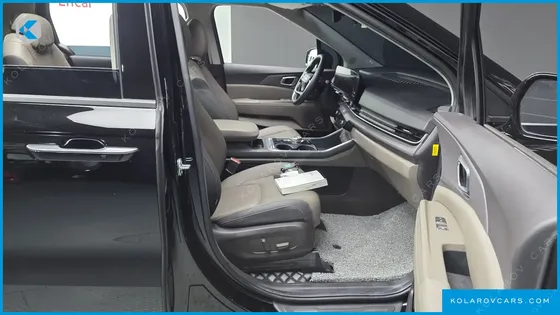 KIA CARNIVAL DIESEL 9-SEATER NOBLESSE