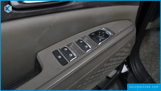 KIA CARNIVAL DIESEL 9-SEATER NOBLESSE