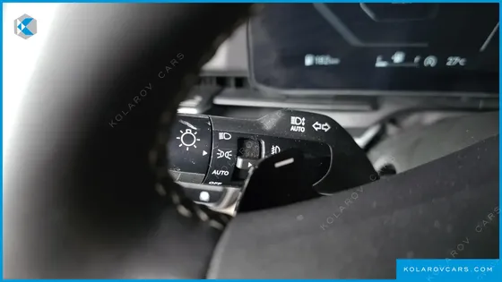 KIA CARNIVAL DIESEL 9-SEATER NOBLESSE