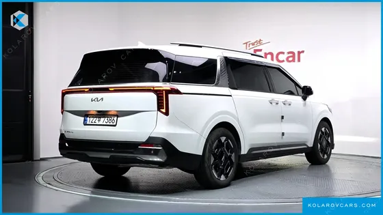 KIA CARNIVAL GASOLINE 9-SEATER SIGNATURE