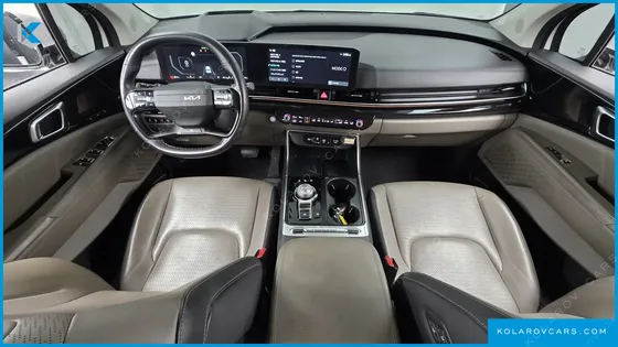KIA CARNIVAL GASOLINE 9-SEATER SIGNATURE