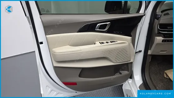 KIA CARNIVAL GASOLINE 9-SEATER SIGNATURE