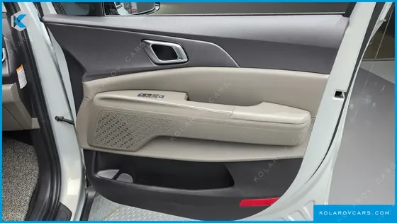 KIA CARNIVAL HEV 9SEATER NOBLESS