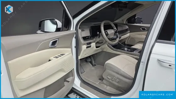 KIA CARNIVAL DIESEL 9-SEATER NOBLESSE