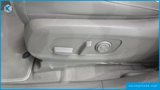 KIA CARNIVAL DIESEL 9-SEATER NOBLESSE