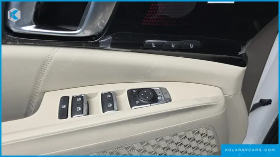 KIA CARNIVAL HEV 7-SEATER HI LIMOUSINE