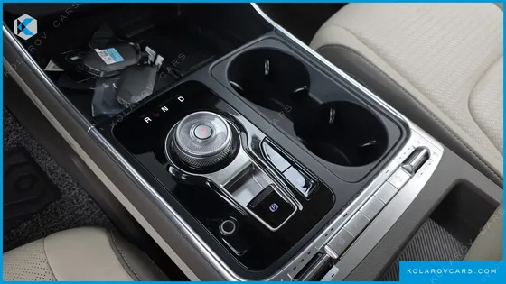 KIA CARNIVAL GASOLINE 7-SEATER GRAVITY
