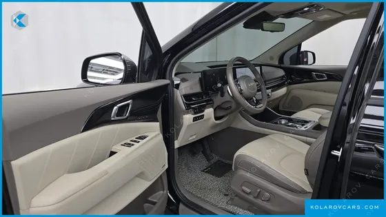 KIA CARNIVAL GASOLINE 7-SEATER GRAVITY