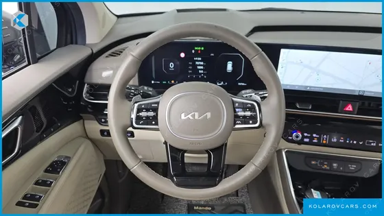 KIA CARNIVAL GASOLINE 7-SEATER GRAVITY