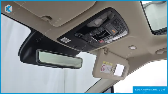 KIA CARNIVAL GASOLINE 7-SEATER GRAVITY