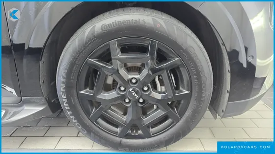 KIA CARNIVAL GASOLINE 7-SEATER GRAVITY