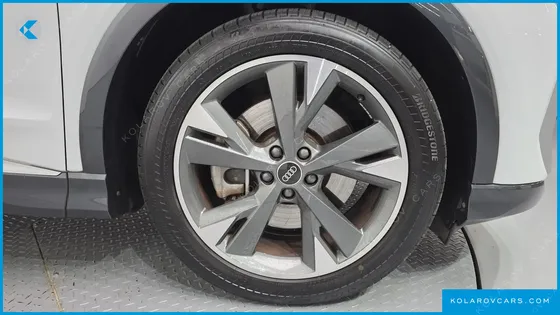 AUDI Q4 E-TRON 40 PREMIUM