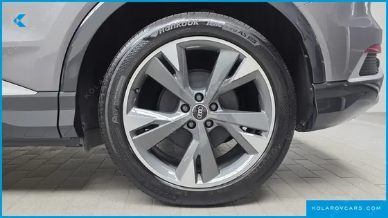 AUDI Q4 E-TRON 40 PREMIUM
